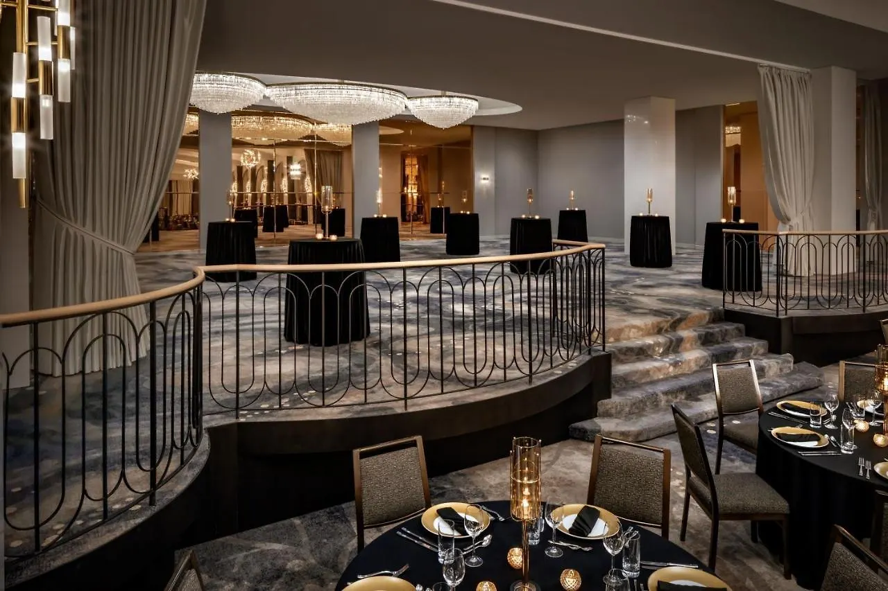 Hotel Montreal Marriott Chateau Champlain